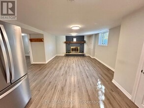 439 Gibbons St in Oshawa, ON - Building Photo - Building Photo