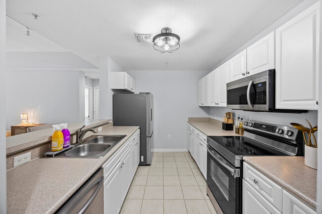 1203 Town Center Dr in Jupiter, FL - Building Photo - Building Photo