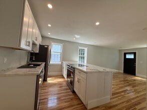 165 Baker St in Gardner, MA - Building Photo - Building Photo