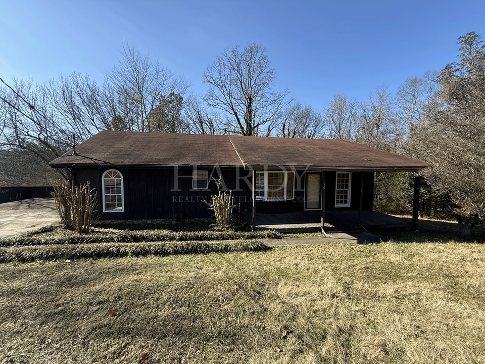 36 Sunny Heights Dr NE in Rome, GA - Building Photo