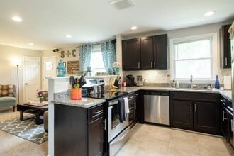 70 Lyle Ln in Nashville, TN - Building Photo - Building Photo
