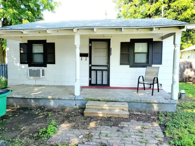 property at 121 N Ave C