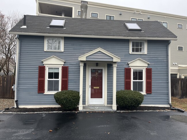 property at 7 Salem St