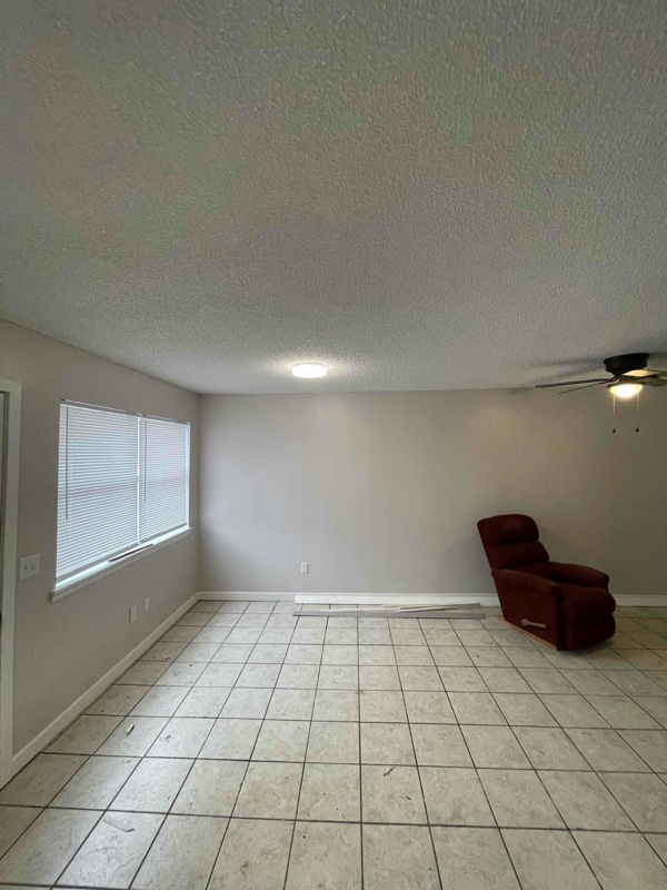 222 N Hoke St in Stillwater, OK - Foto de edificio - Building Photo