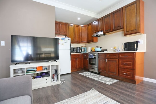 1243 Pine St in San Francisco, CA - Building Photo - Building Photo