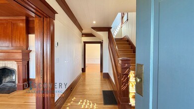 60 Panoramic Way in Berkeley, CA - Building Photo - Building Photo