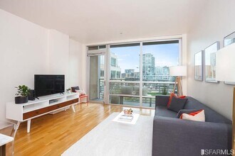 325 Berry St-Unit -417 in San Francisco, CA - Building Photo - Building Photo