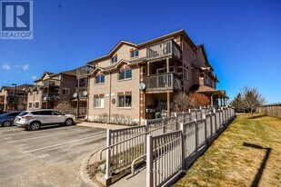 87 Goodwin Dr in Barrie, ON - Building Photo