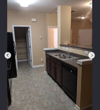 897 Ivydale Ln in Lawrenceville, GA - Building Photo - Building Photo