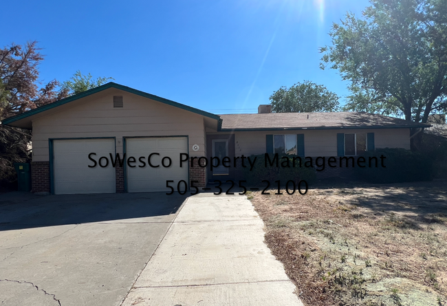 property at 2112 N Municipal Dr