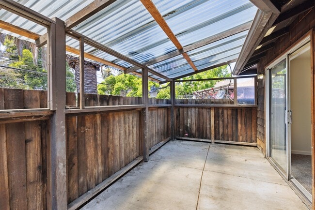 6630 MacArthur Blvd in Oakland, CA - Building Photo - Building Photo