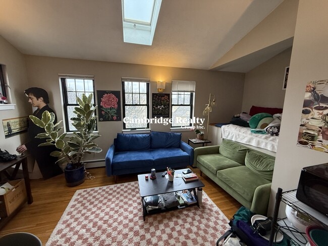 241 River St, Unit 10