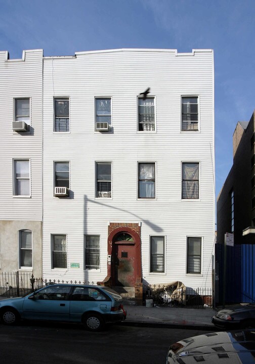 269 MELROSE ST in Brooklyn, NY - Building Photo