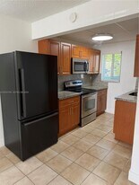 4050 NW 135th St in Opa Locka, FL - Building Photo