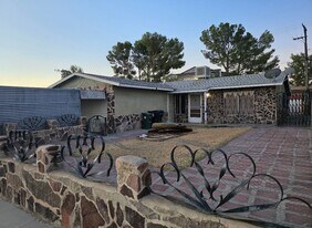 1828 Calico Dr in Barstow, CA - Building Photo