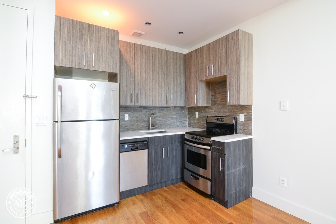 871 Bergen St-Unit -5F in Brooklyn, NY - Building Photo