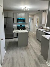 1051 Briarwood Rd in Mansfield, OH - Building Photo - Building Photo