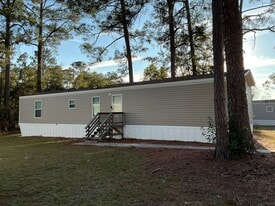 103 Garlington Cir in Waycross, GA - Building Photo