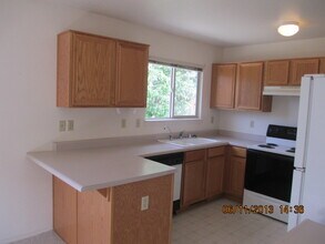 972 Hillside Dr in Carson City, NV - Building Photo - Building Photo