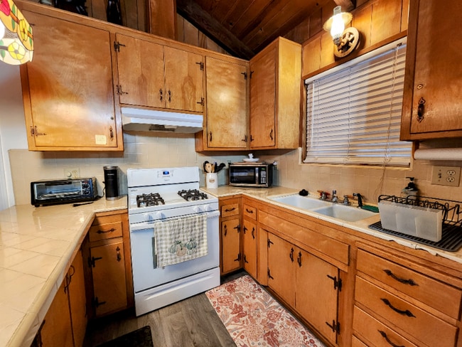 property at 1168 Jungfrau Dr