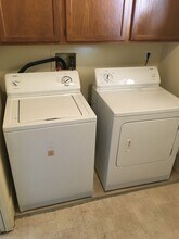 5036 Shadow Mountain Rd in Las Cruces, NM - Foto de edificio - Building Photo