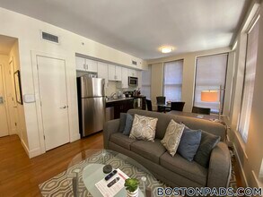 8 Winter Pl, Unit 502 in Boston, MA - Building Photo - Building Photo