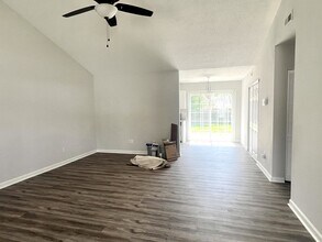 4111 Glenshire Way in Greensboro, NC - Building Photo - Building Photo