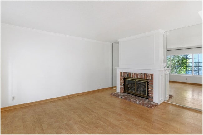 10 Portside in Irvine, CA - Building Photo - Building Photo