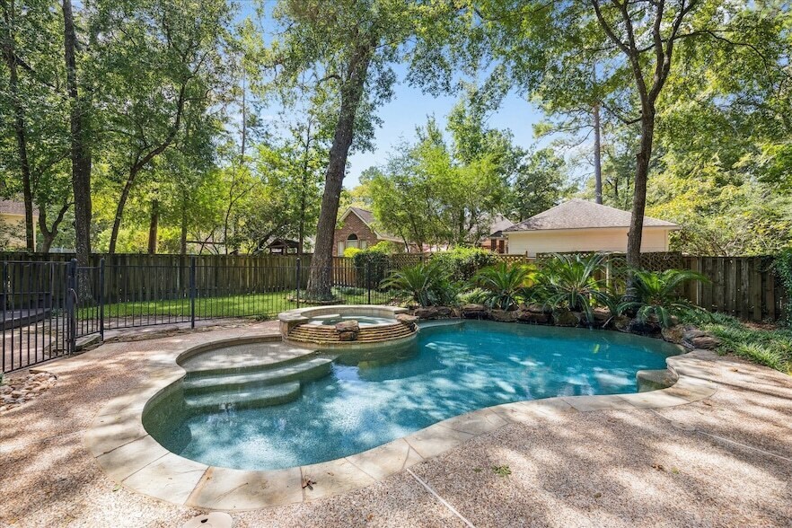 174 W Greywing Cir in Spring, TX - Building Photo