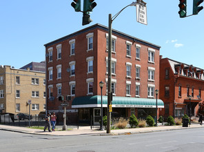 106-108 Jefferson St in Hartford, CT - Foto de edificio - Building Photo