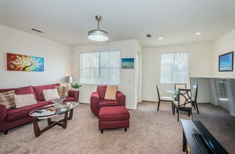 6127 Rancho Brida in Carlsbad, CA - Building Photo - Building Photo
