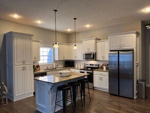 856 E Beechwood Rd in Nixa, MO - Building Photo - Building Photo
