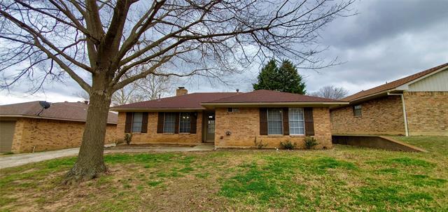 1829 Broadway St in Denton, TX - Building Photo