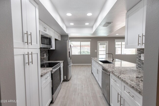 1224 E Campus Dr in Tempe, AZ - Building Photo - Building Photo