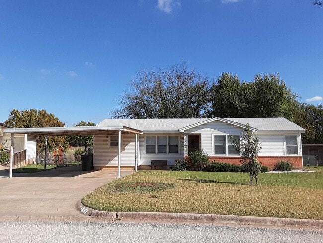 1214 Glidewell Ave in Wichita Falls, TX - Building Photo - Building Photo