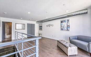 1613 N 7th St, Unit 2 in Philadelphia, PA - Foto de edificio - Building Photo