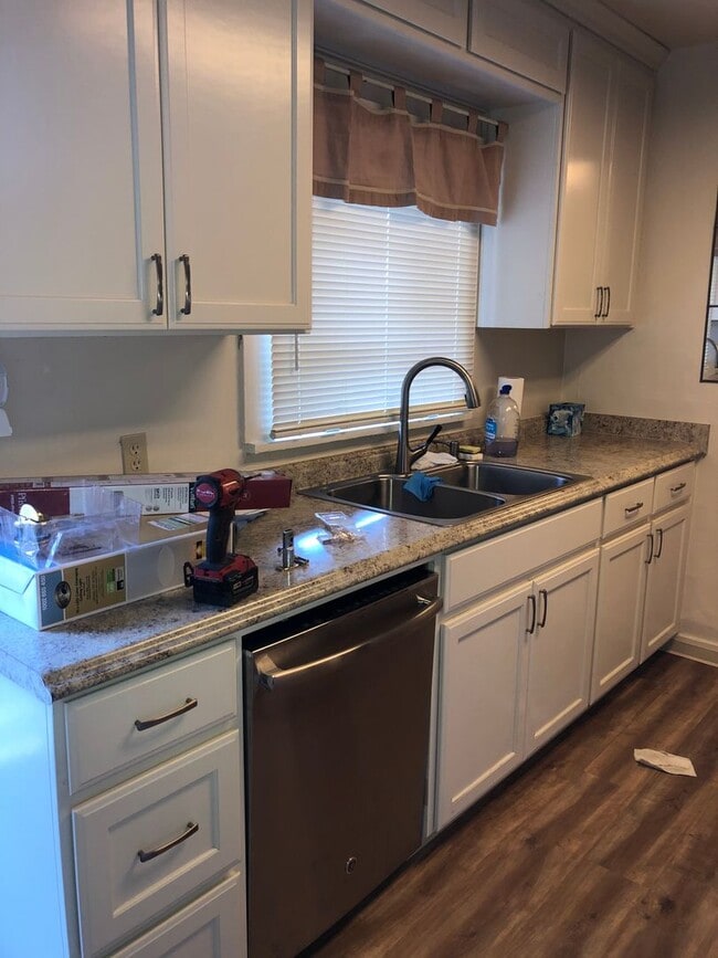 1193 East Ave in Turlock, CA - Building Photo - Building Photo