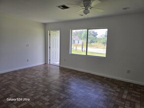 709 Gordon Ave S in Lehigh Acres, FL - Building Photo - Building Photo