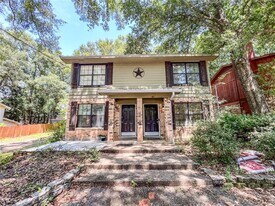 953 Dickenson Ave in Mobile, AL - Building Photo