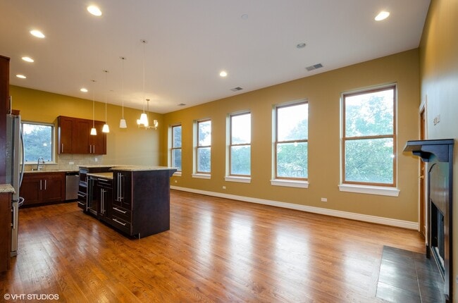 140 Ridge Ave in Evanston, IL - Building Photo - Building Photo