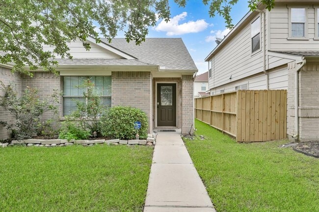 19626 Rippling Brook Ln in Tomball, TX - Foto de edificio - Building Photo