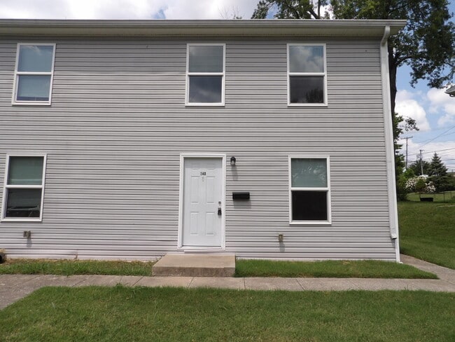 140 Thistlewood Ave in Frankfort, KY - Foto de edificio - Building Photo