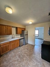130 E Pomeroy St in River Falls, WI - Building Photo - Building Photo