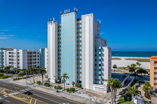 Treasure Sands in Treasure Island, FL - Building Photo - Building Photo