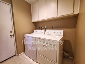 11372 Via Rancho San Diego Via in El Cajon, CA - Building Photo - Building Photo