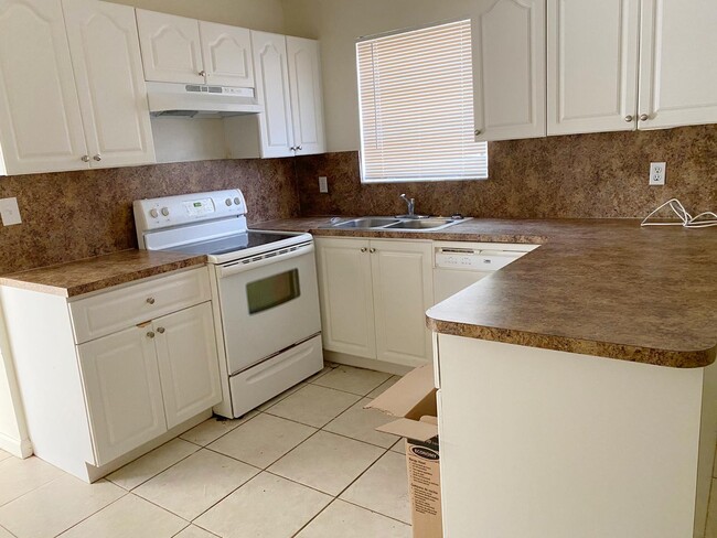 property at 2201 Monroe St