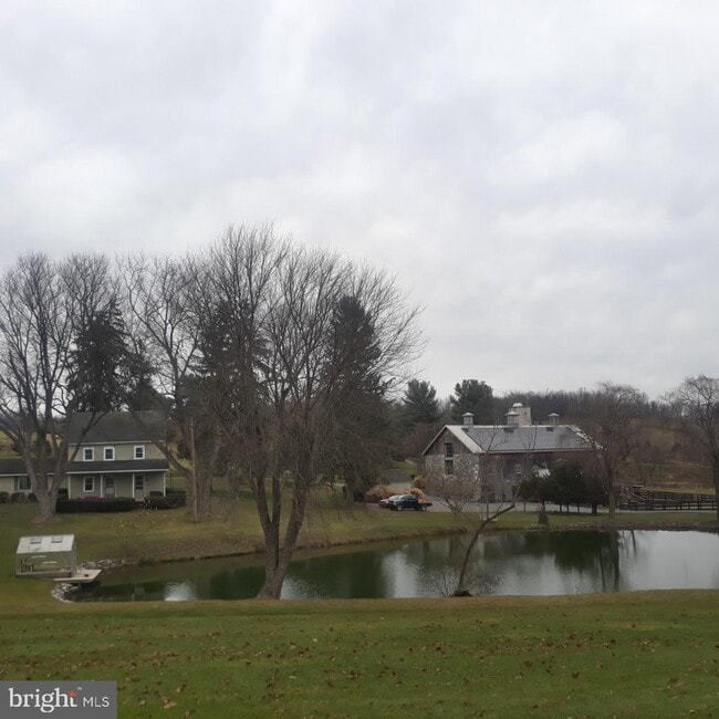 property at 233 Hetrick Rd