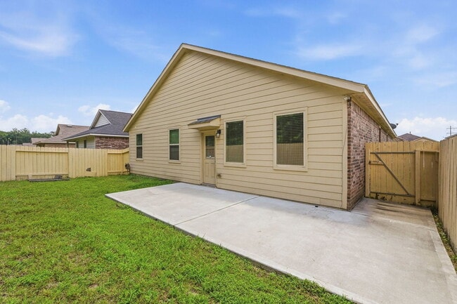 property at 18025 Atwood Mill Dr