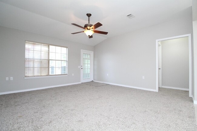 701 Thornwood Pl in Pensacola, FL - Building Photo - Building Photo