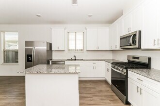 1321 Grass Bnd Dr in Katy, TX - Building Photo - Building Photo
